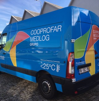 Decoração de Frota Cooprofar Medlog